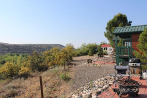 Отель Verde Valley Canyon View Cottage 3  Коттонвуд